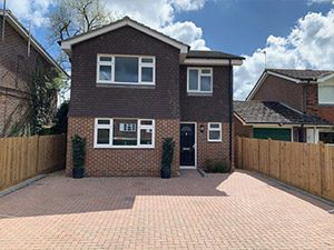 Bramley-single-plot-fin-front